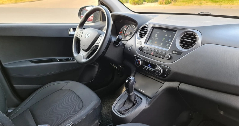 Hyundai i10 cena 51900 przebieg: 68622, rok produkcji 2018 z Trzebinia małe 562